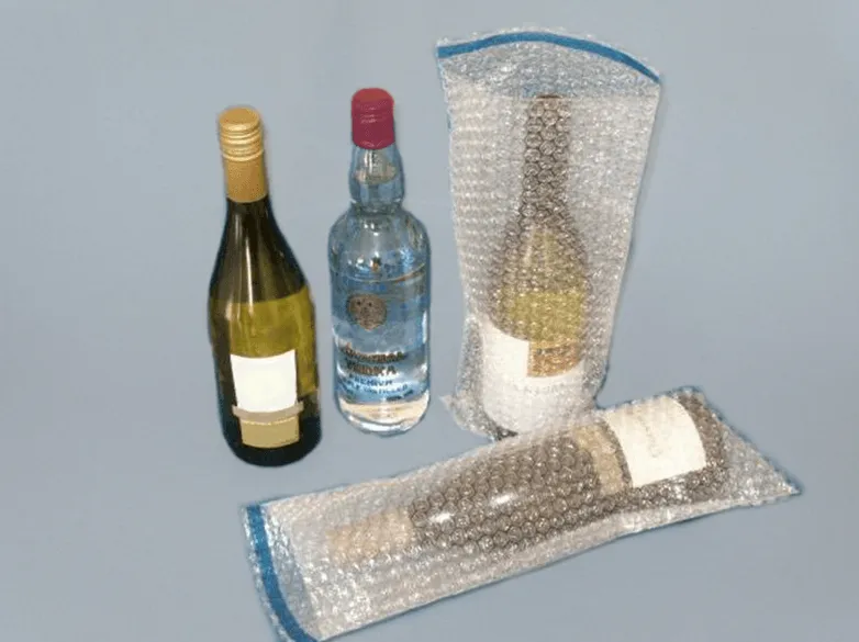 Pack of 10 - Champagne Bottle Bubble Wrap Bags - 180 x 435mm   Self seal lip - 10 pk